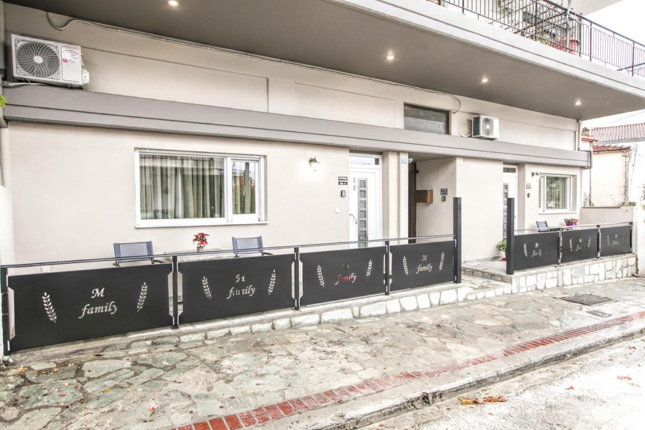 Del Sol #3 Meteora Luxurious Family Suites Kalampáka Dış mekan fotoğraf